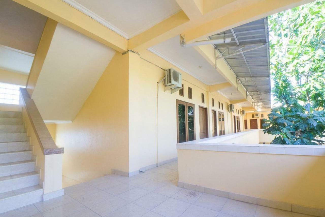 Reddoorz Near Nusa Cendana University Kupang  Eksteriør bilde